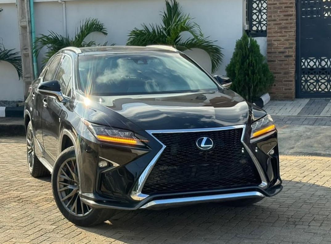 Lexus F sport 2018