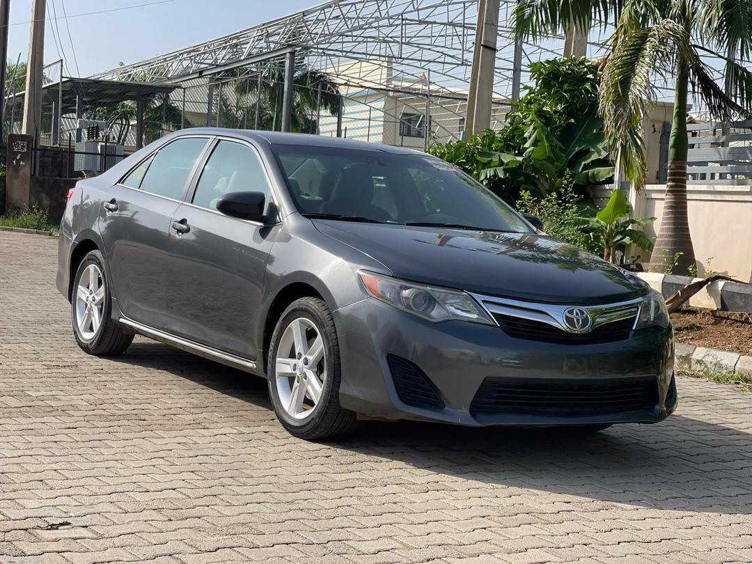 Toyota Camry 2012